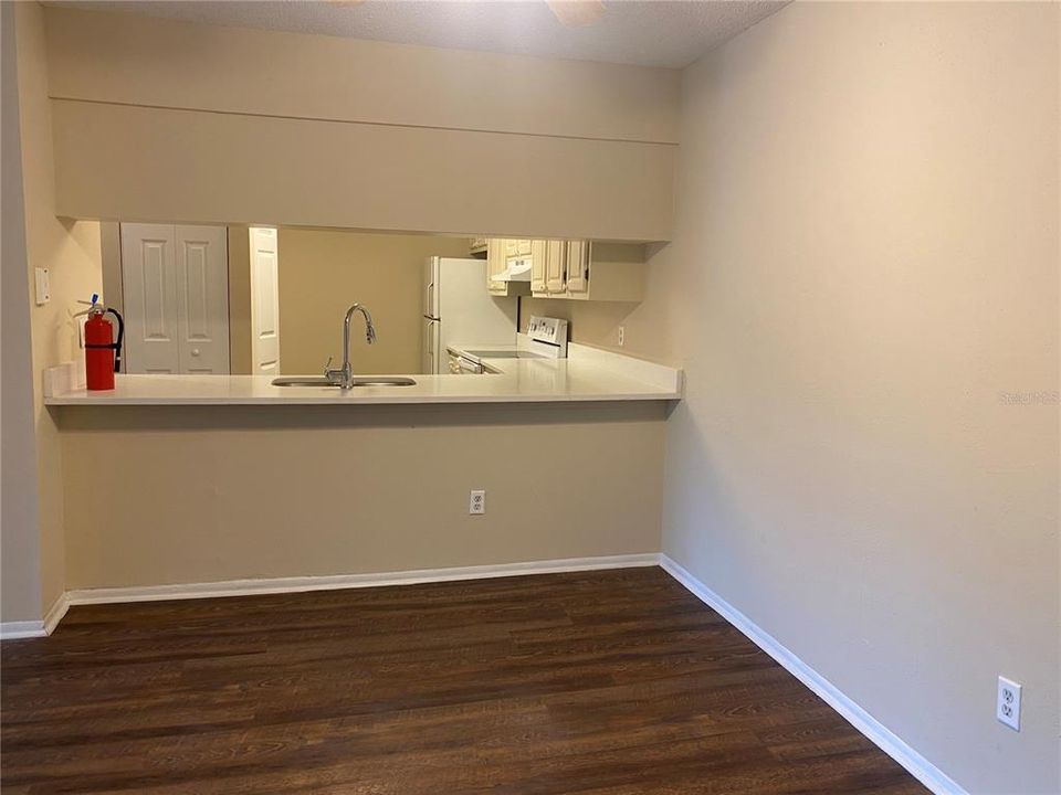 Recently Sold: $125,000 (2 beds, 2 baths, 1126 Square Feet)