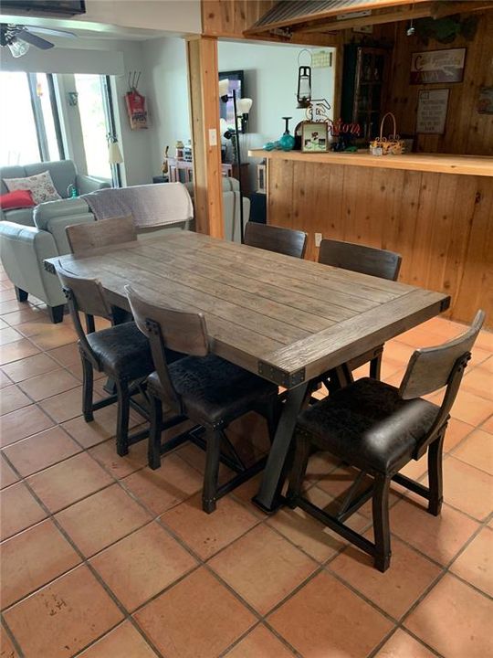 dining area off kitchen