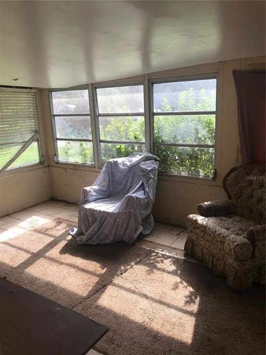 Vendido Recientemente: $35,000 (2 camas, 1 baños, 792 Pies cuadrados)