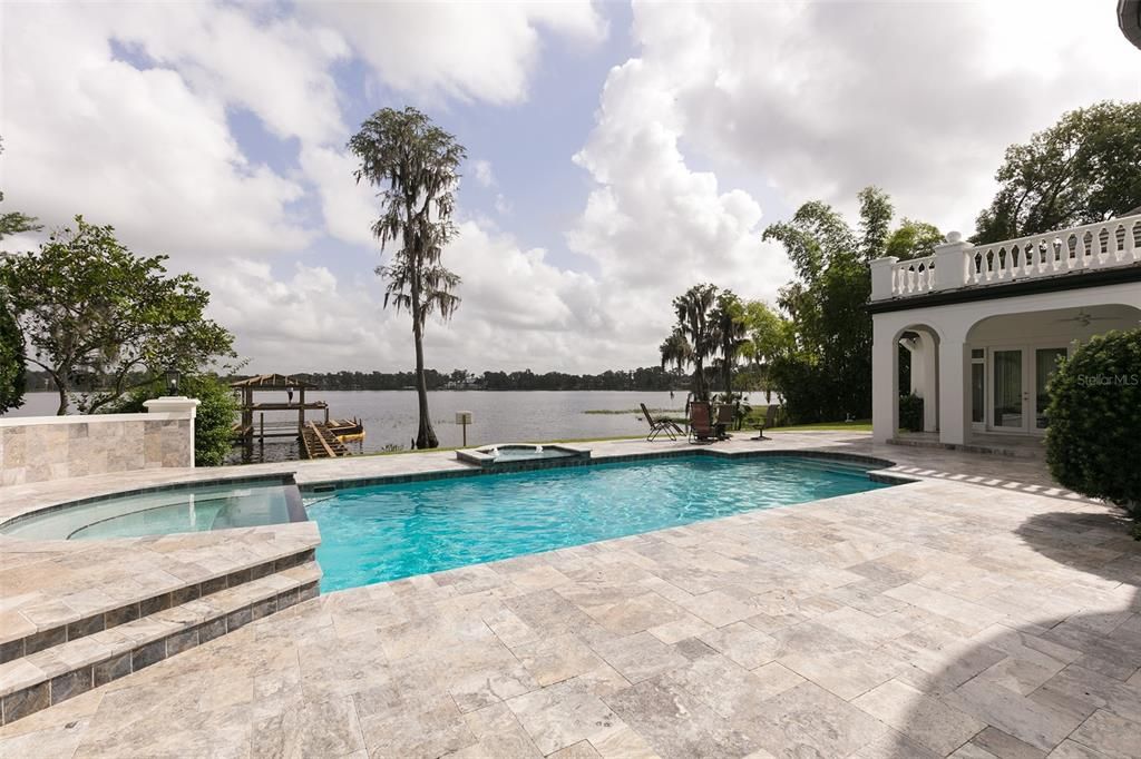 Recently Sold: $5,700,000 (5 beds, 4 baths, 7178 Square Feet)