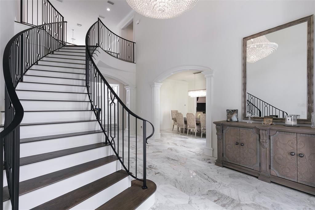 Recently Sold: $5,700,000 (5 beds, 4 baths, 7178 Square Feet)