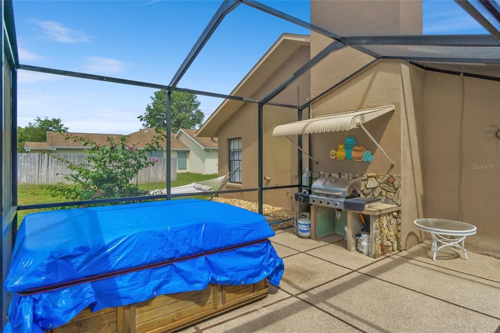 Recently Sold: $340,000 (3 beds, 2 baths, 1941 Square Feet)