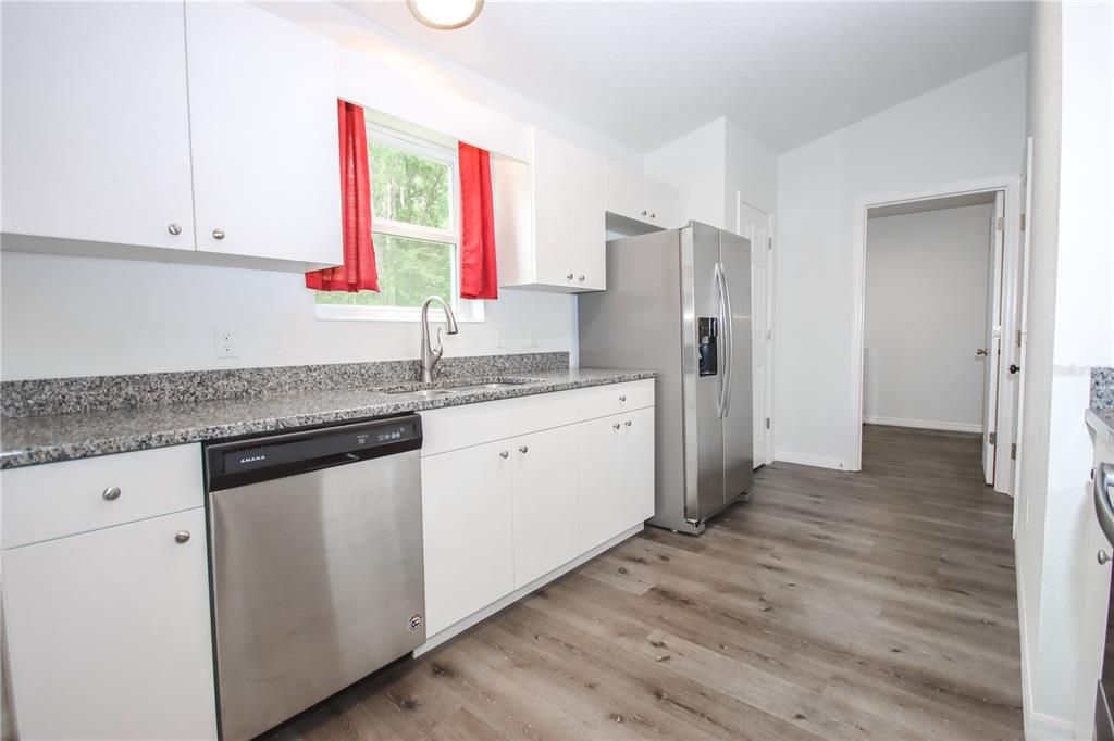 Recently Sold: $304,900 (3 beds, 2 baths, 1223 Square Feet)