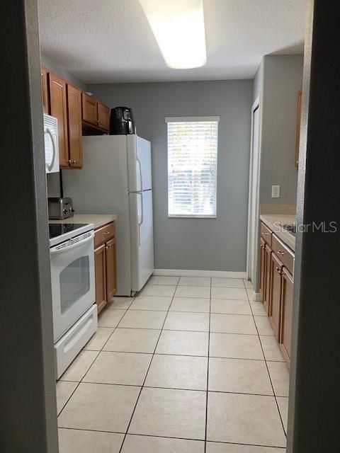 Recently Rented: $1,400 (3 beds, 2 baths, 1302 Square Feet)