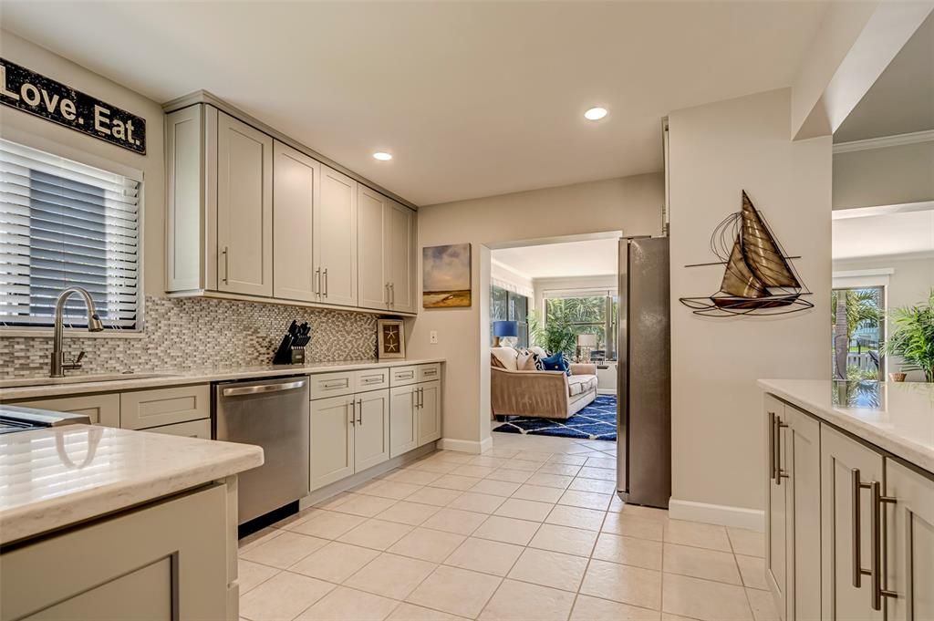 Recently Sold: $975,000 (3 beds, 2 baths, 1896 Square Feet)