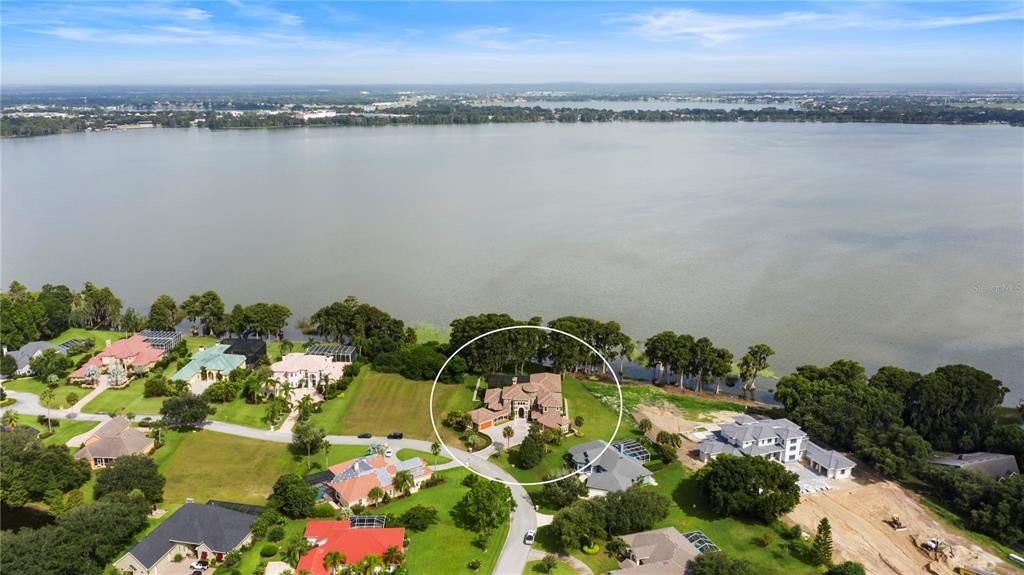 Recently Sold: $2,295,000 (5 beds, 4 baths, 7410 Square Feet)