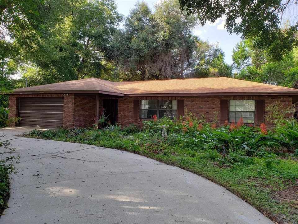Recently Sold: $220,000 (3 beds, 2 baths, 1567 Square Feet)