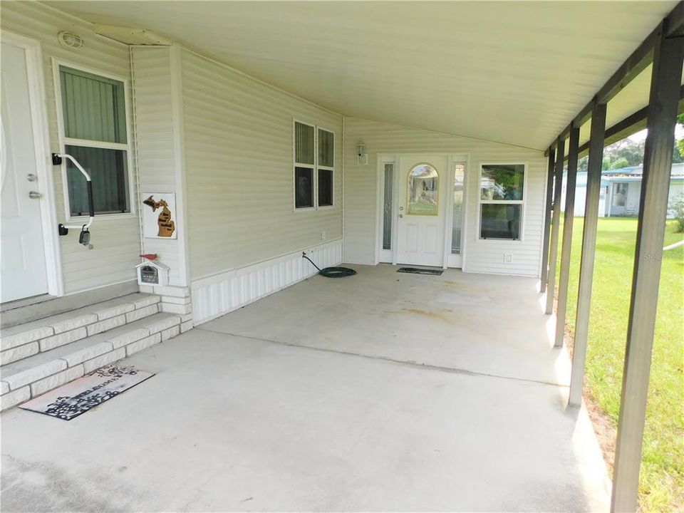 Recently Sold: $146,000 (2 beds, 2 baths, 1104 Square Feet)