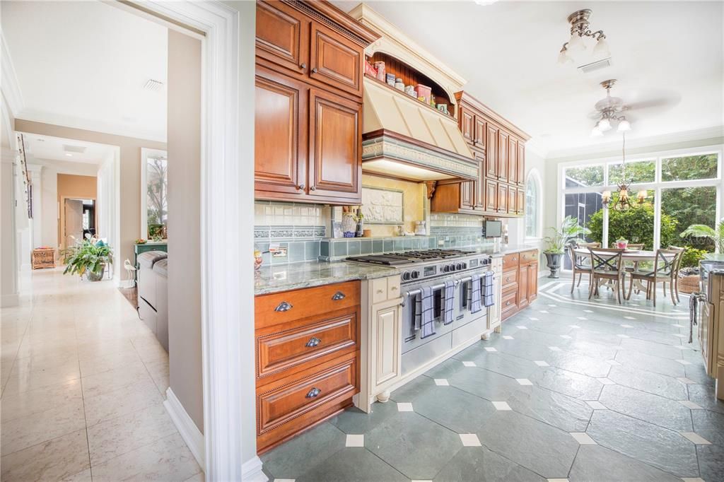 Recently Sold: $1,500,000 (4 beds, 4 baths, 5423 Square Feet)