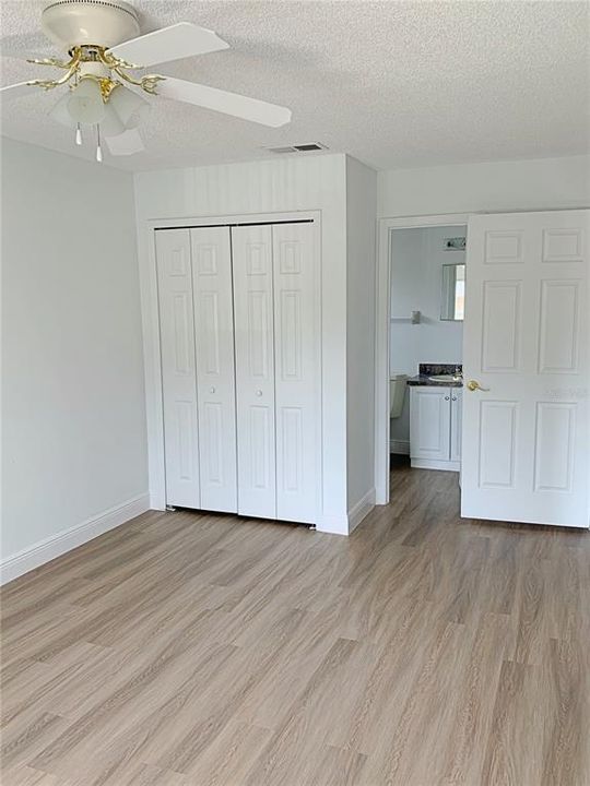 Recently Rented: $1,300 (2 beds, 2 baths, 905 Square Feet)