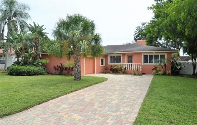 Recently Sold: $498,000 (3 beds, 3 baths, 2206 Square Feet)