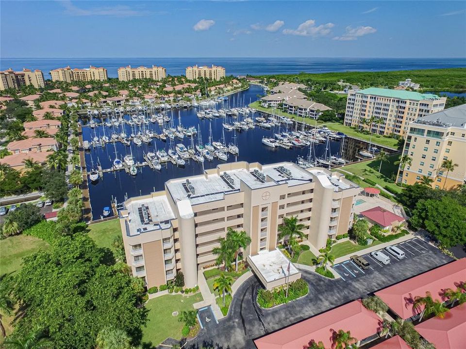 Vendido Recientemente: $409,000 (3 camas, 2 baños, 1578 Pies cuadrados)