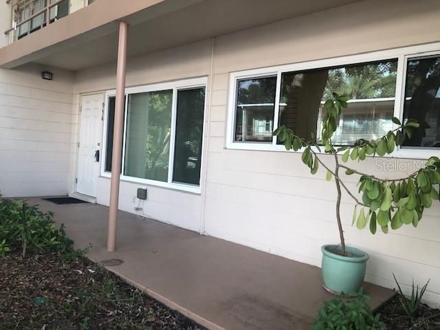 Recently Sold: $150,000 (2 beds, 2 baths, 875 Square Feet)