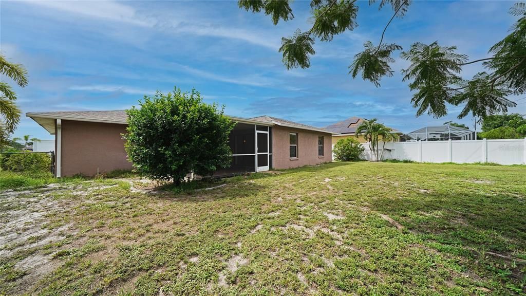Recently Sold: $249,900 (3 beds, 2 baths, 1447 Square Feet)