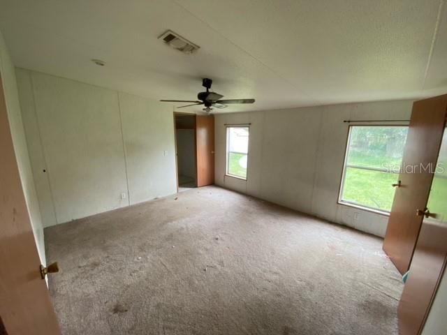 Recently Sold: $79,900 (3 beds, 2 baths, 1188 Square Feet)