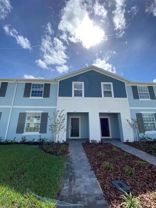 Vendido Recientemente: $416,090 (5 camas, 4 baños, 2263 Pies cuadrados)