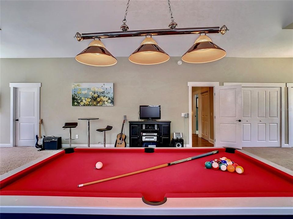 Yes! Pool Table Conveys!