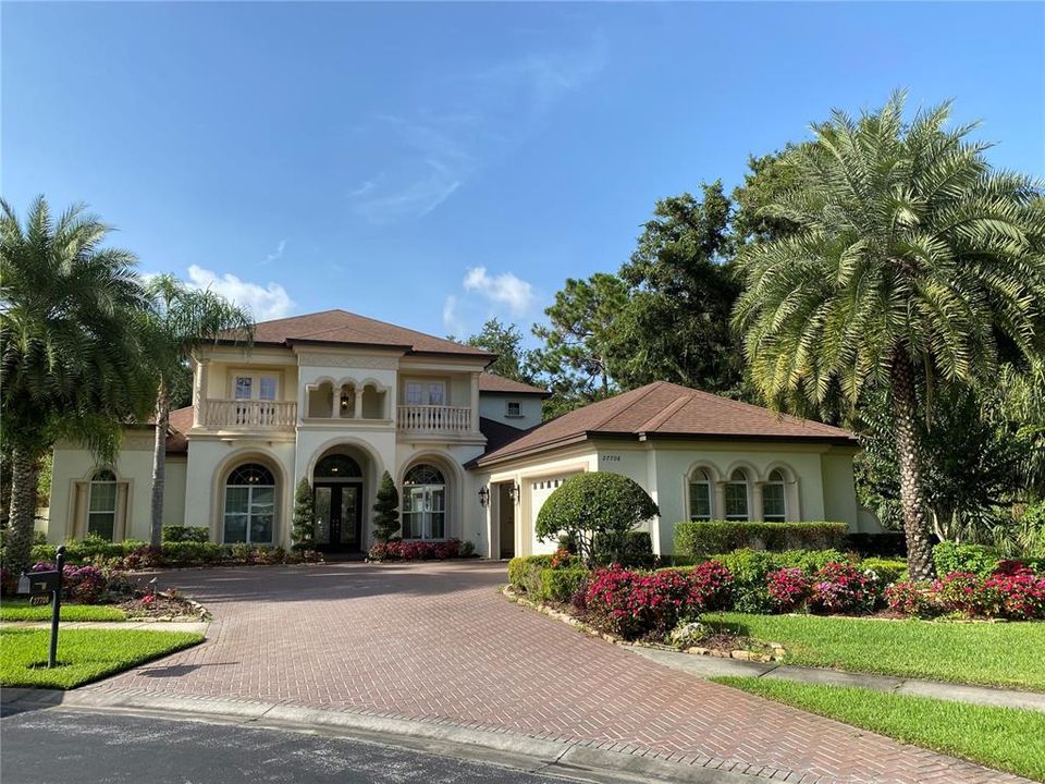 Recently Sold: $1,200,000 (5 beds, 3 baths, 4600 Square Feet)