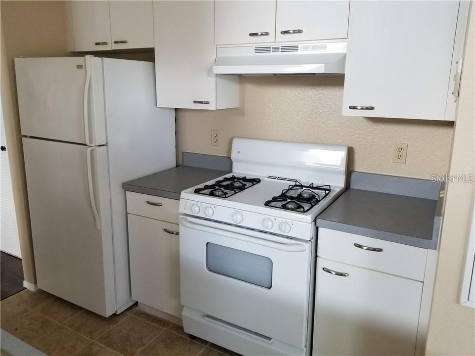 Recently Rented: $1,150 (1 beds, 1 baths, 834 Square Feet)