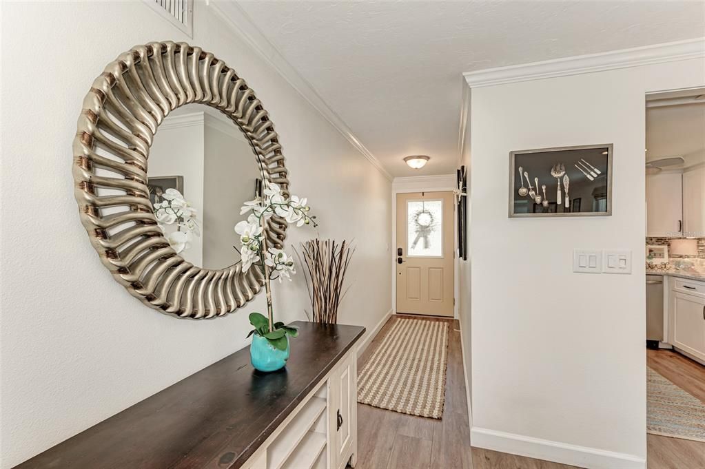 Recently Sold: $685,000 (2 beds, 2 baths, 1472 Square Feet)