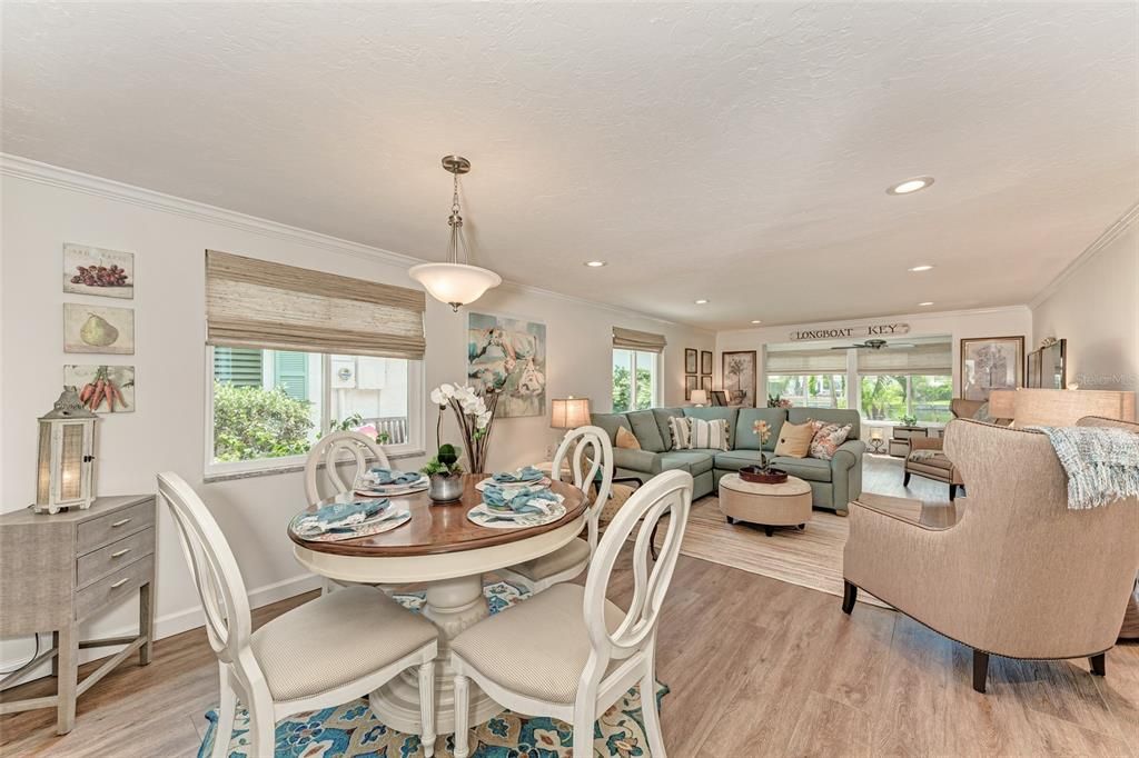 Recently Sold: $685,000 (2 beds, 2 baths, 1472 Square Feet)