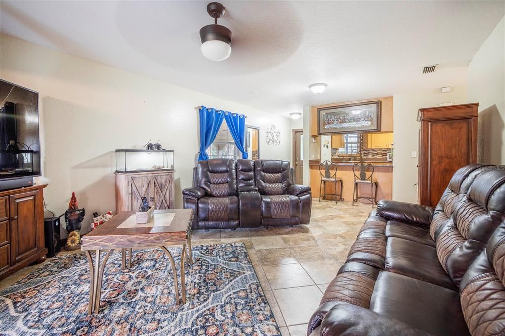 Recently Sold: $625,000 (3 beds, 2 baths, 1179 Square Feet)