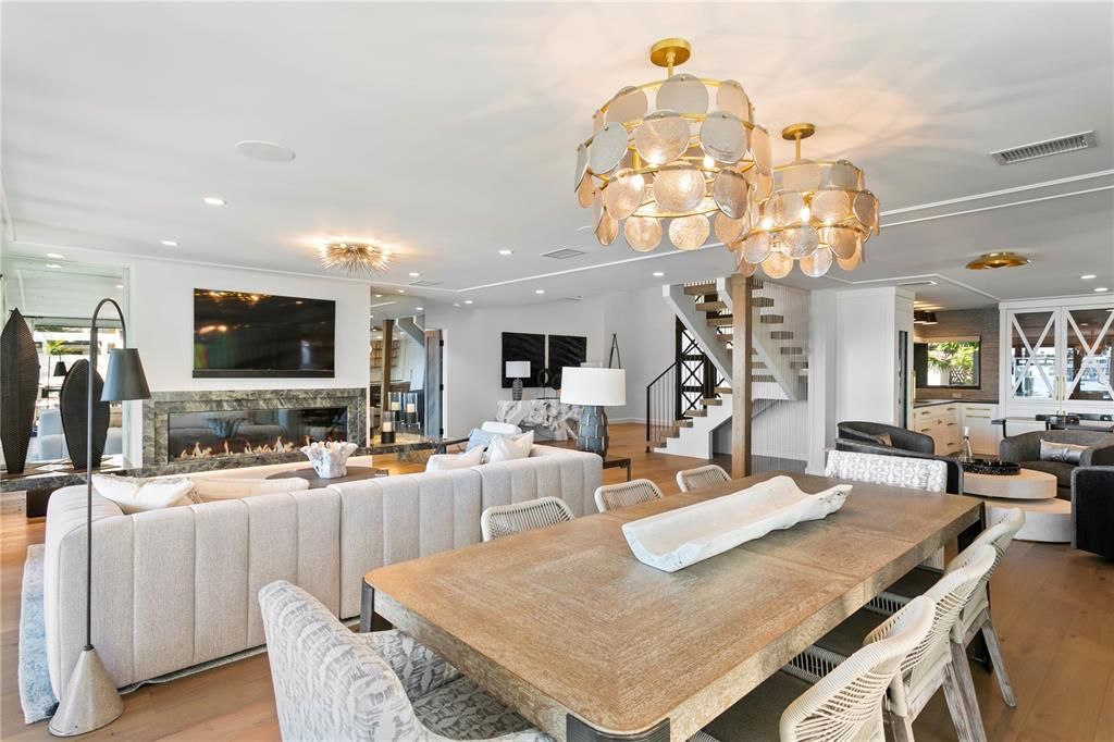 Recently Sold: $6,400,000 (4 beds, 4 baths, 4706 Square Feet)