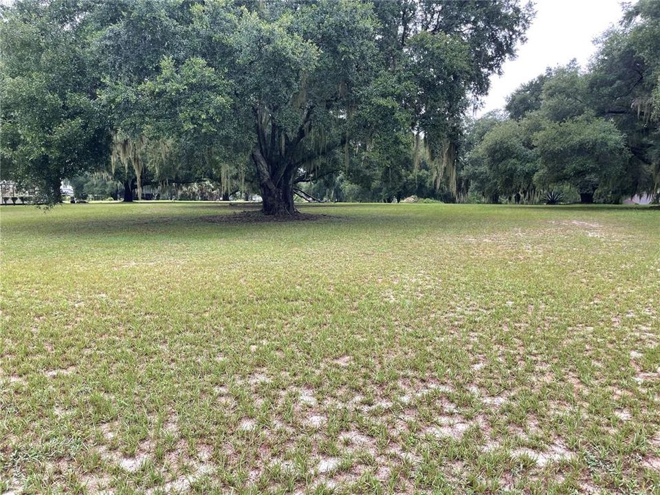 最近售出: $99,900 (1.80 acres)