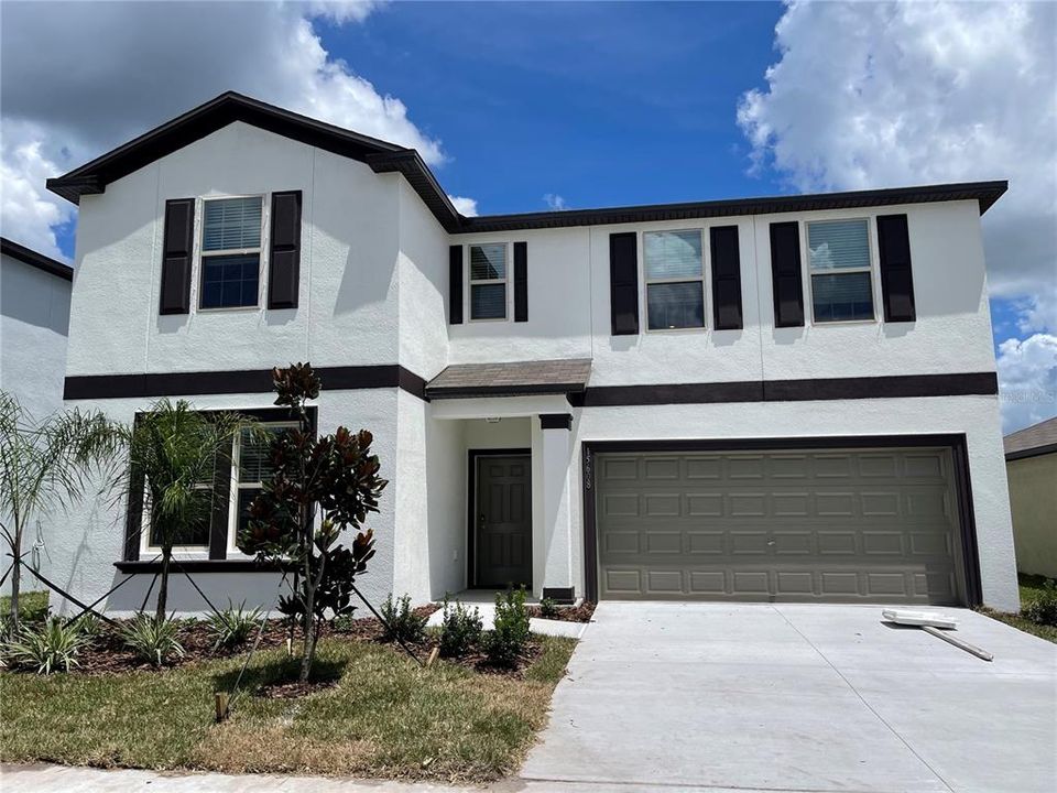 Recently Sold: $377,695 (6 beds, 3 baths, 3326 Square Feet)