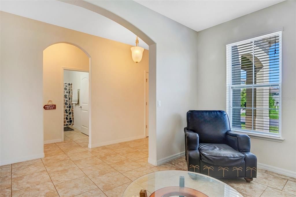 Recently Sold: $322,000 (3 beds, 2 baths, 2037 Square Feet)