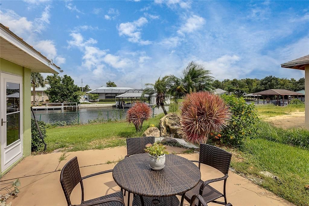 Recently Sold: $355,000 (2 beds, 2 baths, 1686 Square Feet)