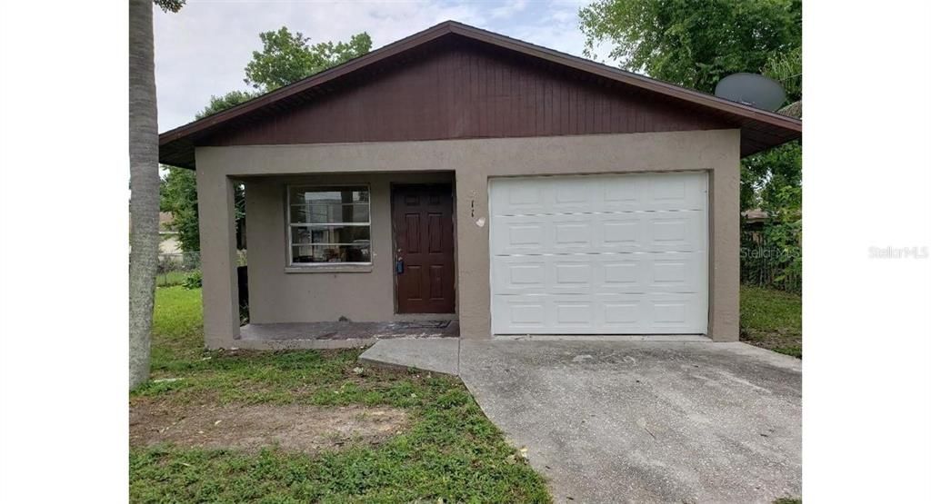 Recently Sold: $218,696 (3 beds, 1 baths, 871 Square Feet)