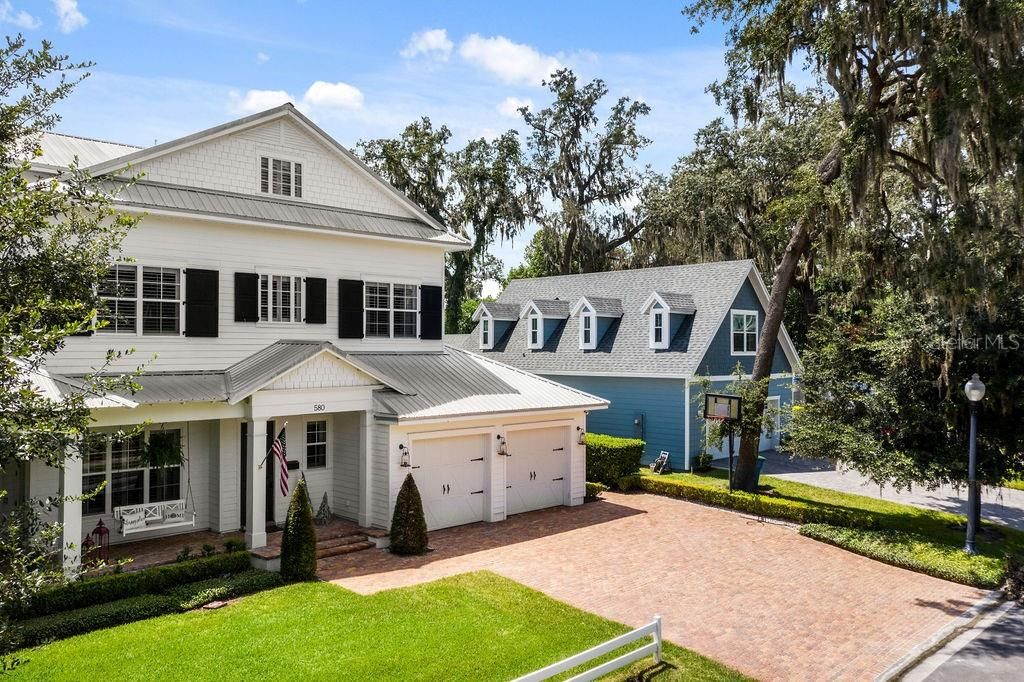 Recently Sold: $1,495,000 (7 beds, 5 baths, 4896 Square Feet)