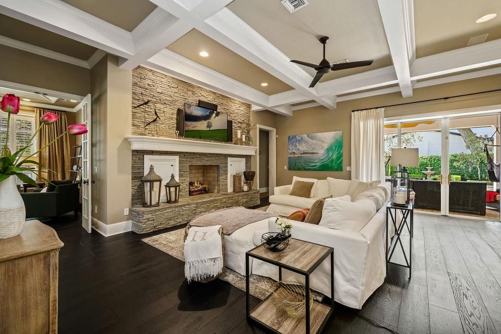 Recently Sold: $1,495,000 (7 beds, 5 baths, 4896 Square Feet)
