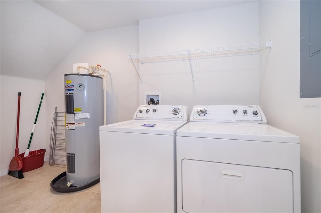 Recently Rented: $1,350 (2 beds, 2 baths, 1161 Square Feet)