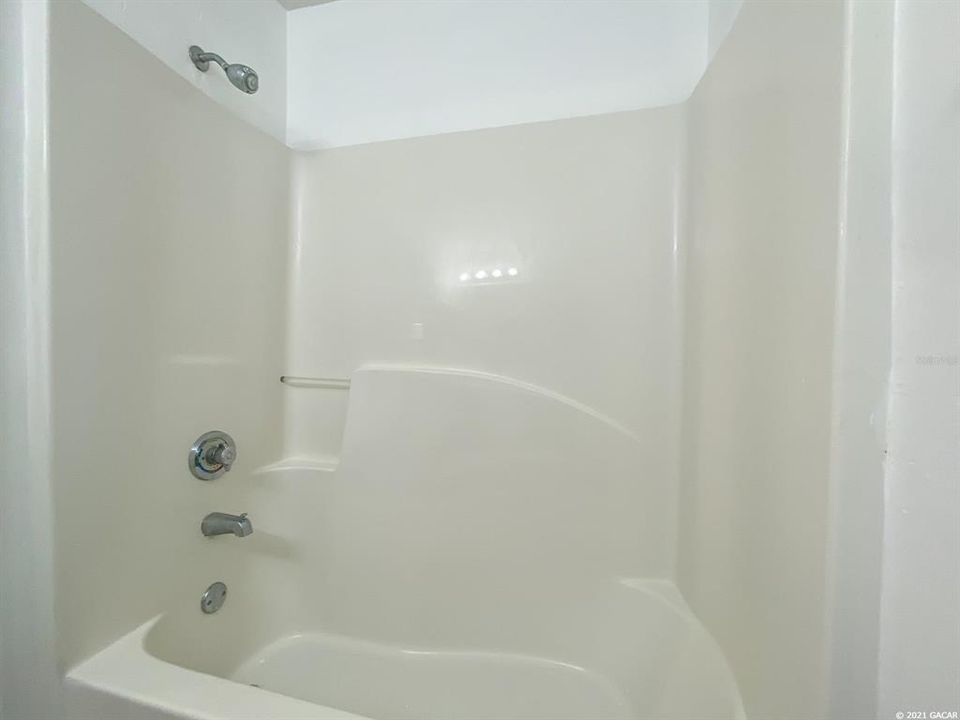 最近售出: $157,900 (4 贝兹, 4 浴室, 1177 平方英尺)