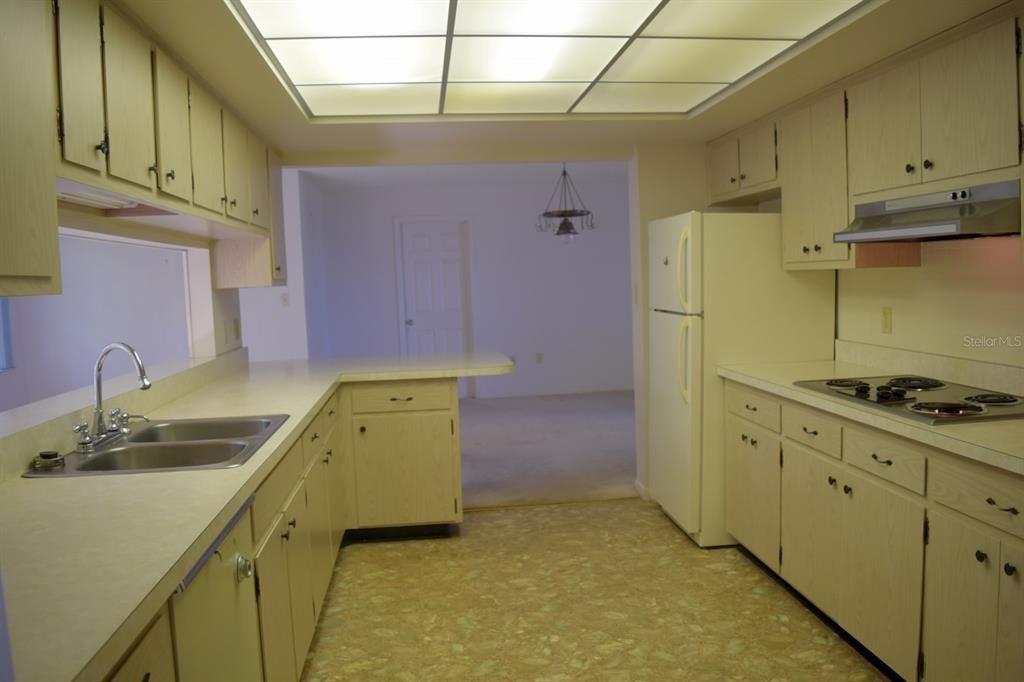 Kitchen with loads of cabinets
