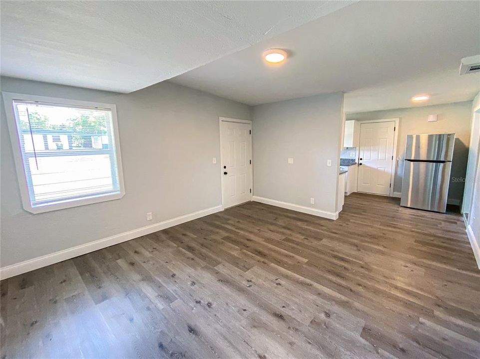 Recently Sold: $189,999 (3 beds, 1 baths, 1029 Square Feet)