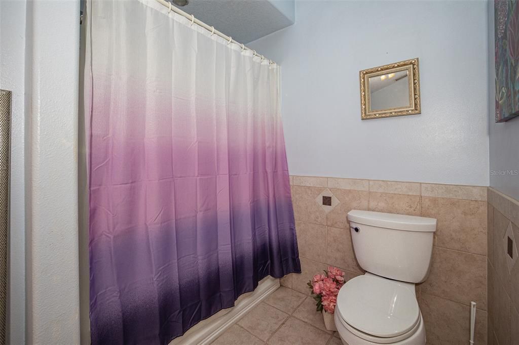 Recently Sold: $1,100,000 (2 beds, 2 baths, 1800 Square Feet)