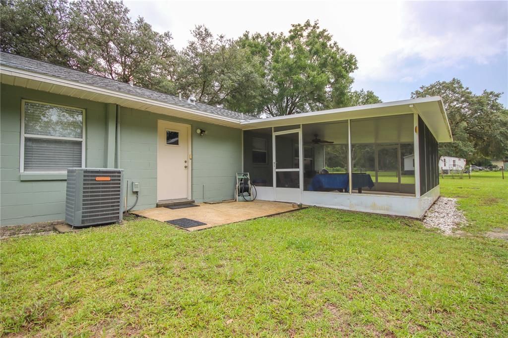 Recently Sold: $225,000 (2 beds, 2 baths, 1300 Square Feet)