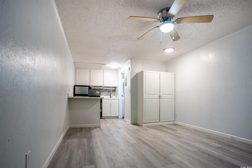 Recently Sold: $59,900 (1 beds, 1 baths, 267 Square Feet)