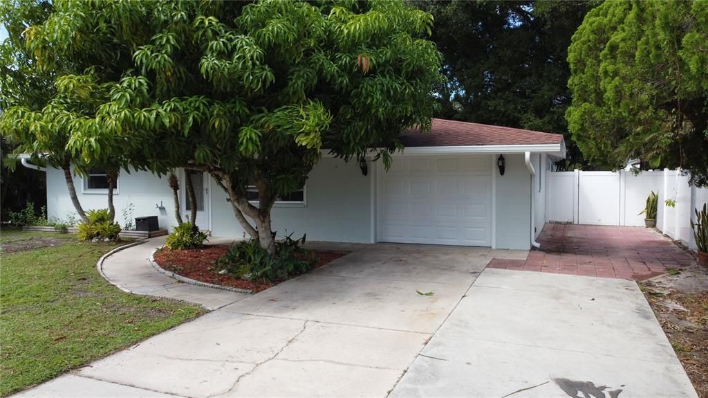 Recently Sold: $349,900 (3 beds, 2 baths, 1590 Square Feet)