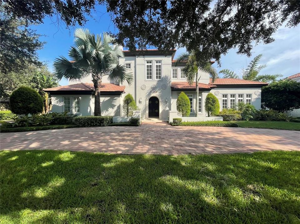 Recently Sold: $1,360,000 (5 beds, 4 baths, 5384 Square Feet)
