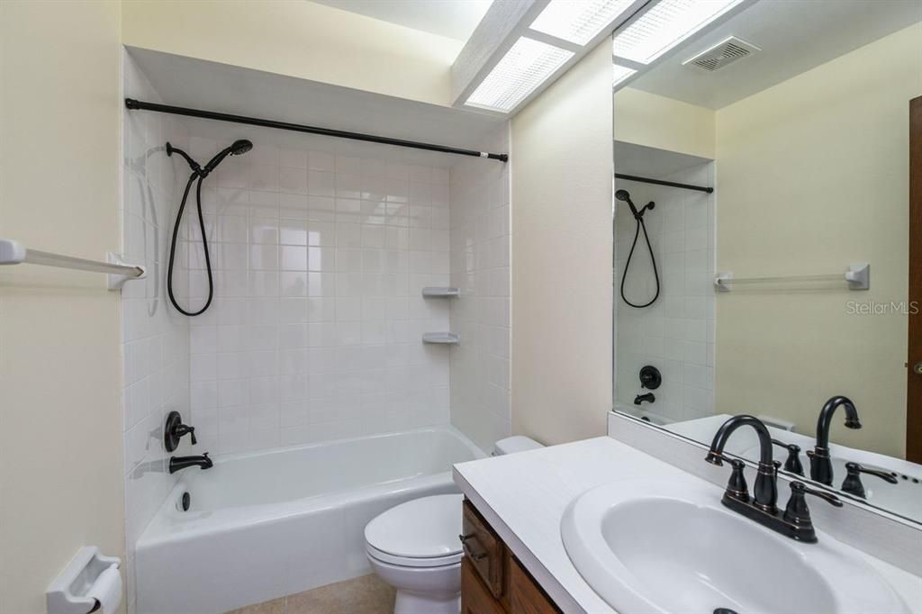 Недавно арендовано: $1,525 (2 спален, 1 ванн, 722 Квадратных фут)