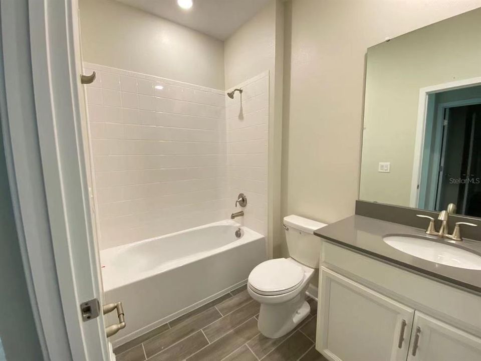 最近租的: $3,000 (4 贝兹, 3 浴室, 2656 平方英尺)
