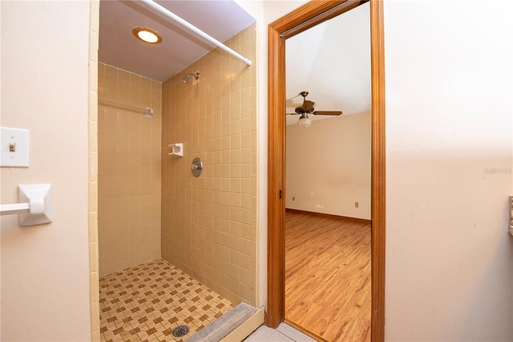 最近租的: $2,200 (3 贝兹, 2 浴室, 1683 平方英尺)