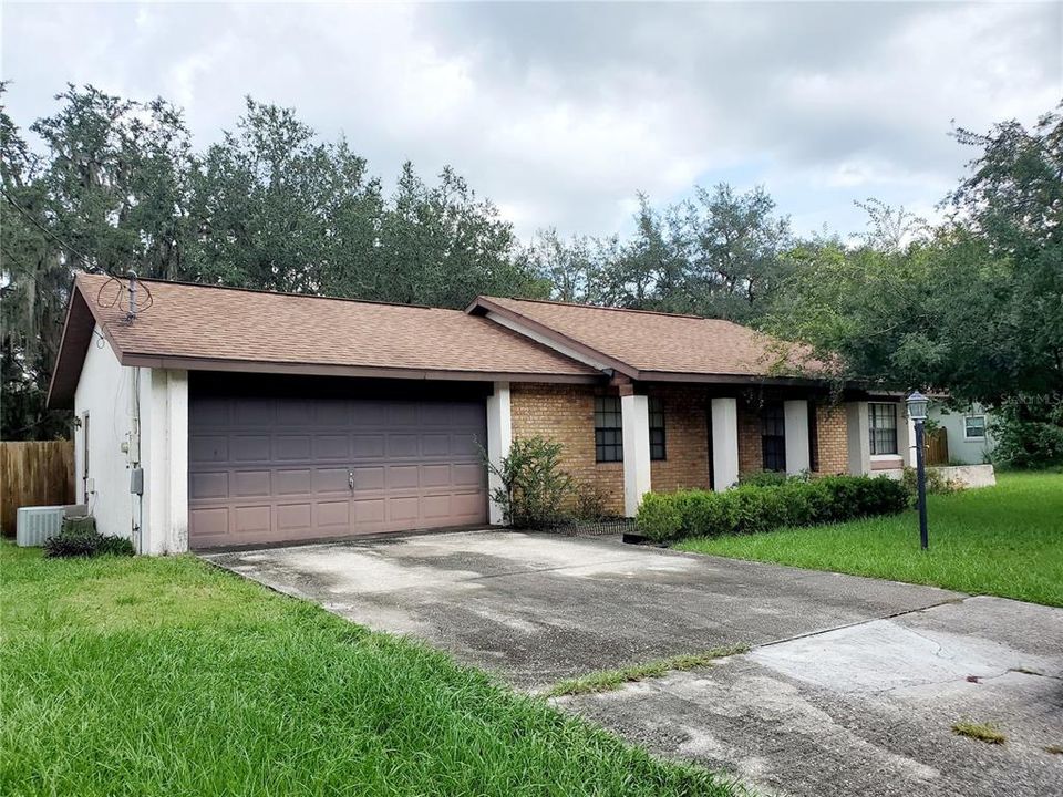 Recently Sold: $140,000 (2 beds, 2 baths, 912 Square Feet)