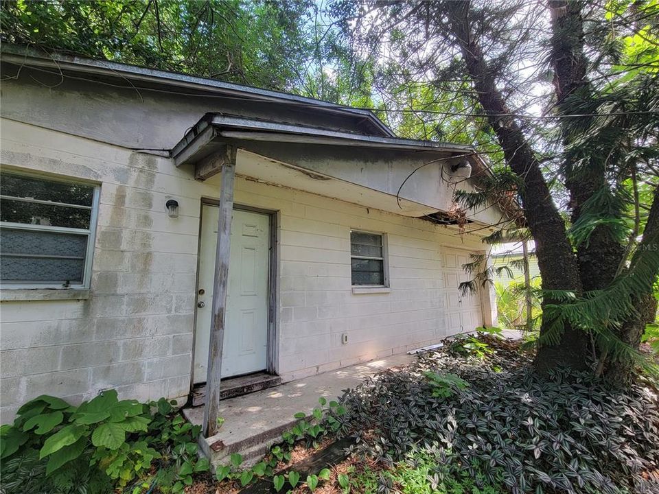 Recently Sold: $39,000 (2 beds, 1 baths, 768 Square Feet)