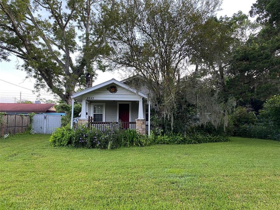 Recently Sold: $96,000 (2 beds, 1 baths, 864 Square Feet)