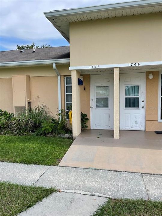 Recently Sold: $59,900 (1 beds, 1 baths, 648 Square Feet)